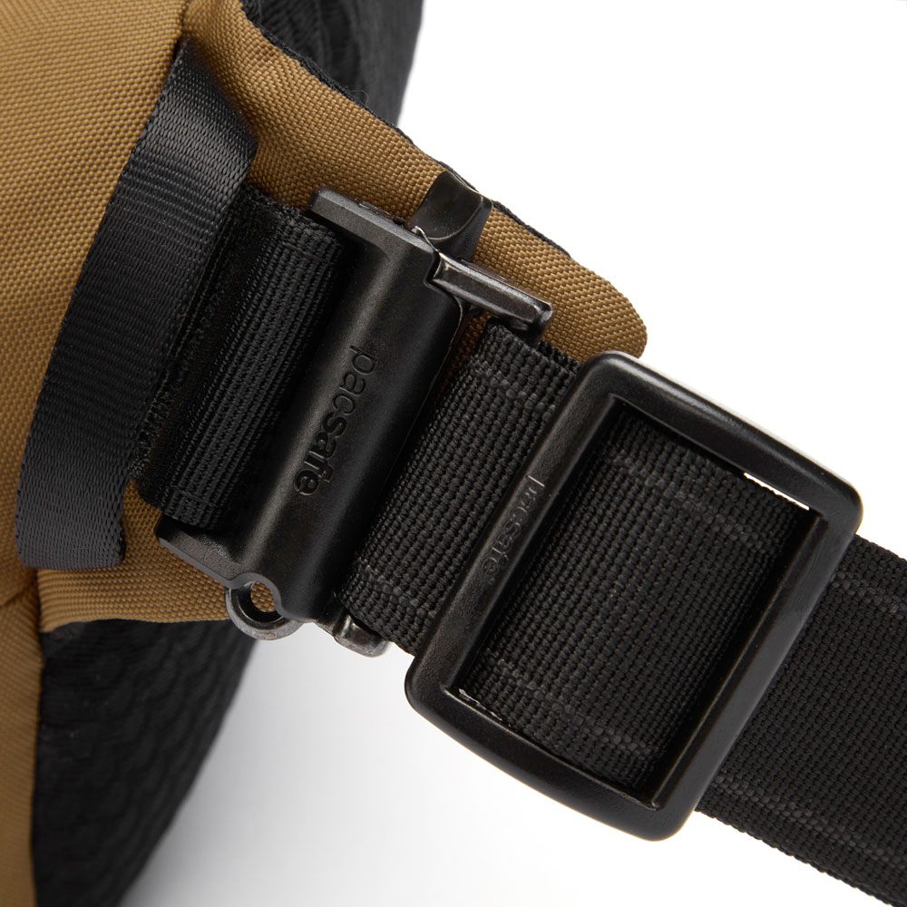 Stöldsäker midjeväska - PACSAFE Vibe 100  Recycled Anti-Theft Hip Pack Tan - 6