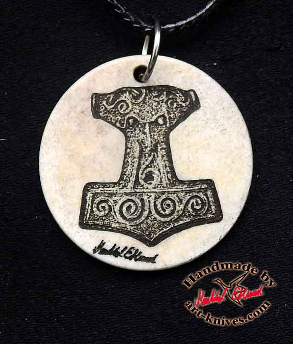 Engraved Necklace Thor's Hammer 1