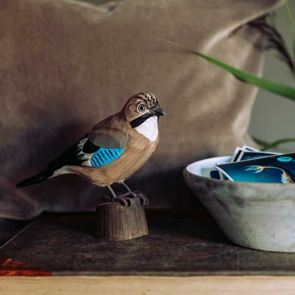 WILDLIFEGARDEN Wildlife Garden - DecoBird Great Tit (WG401) - Hand Carved  Decorative Bird Figurine Made of Linden Wood - Small European Birds  Collection : Wildlife Garden: : Home & Kitchen