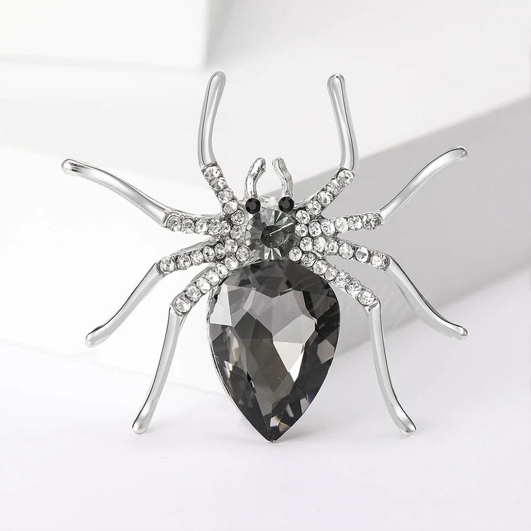 Brosch Spider Queen Spindel med stor grå kristall silverfärgad och smyckad med cz diamanter