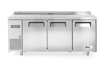 Freezer with three doors and rear edge, 390 L