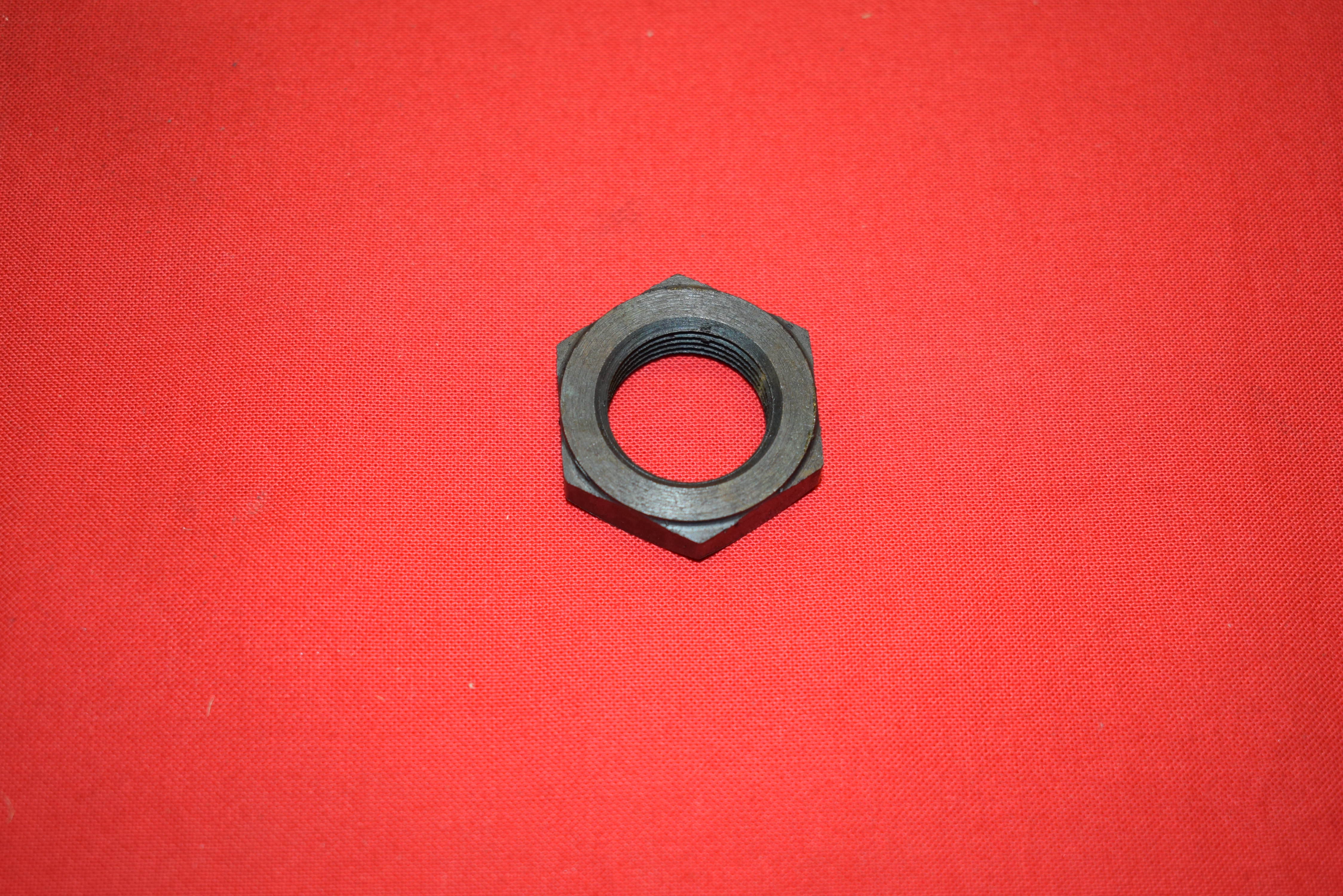 CLUTCH LOCK NUT J JD 1920-29 