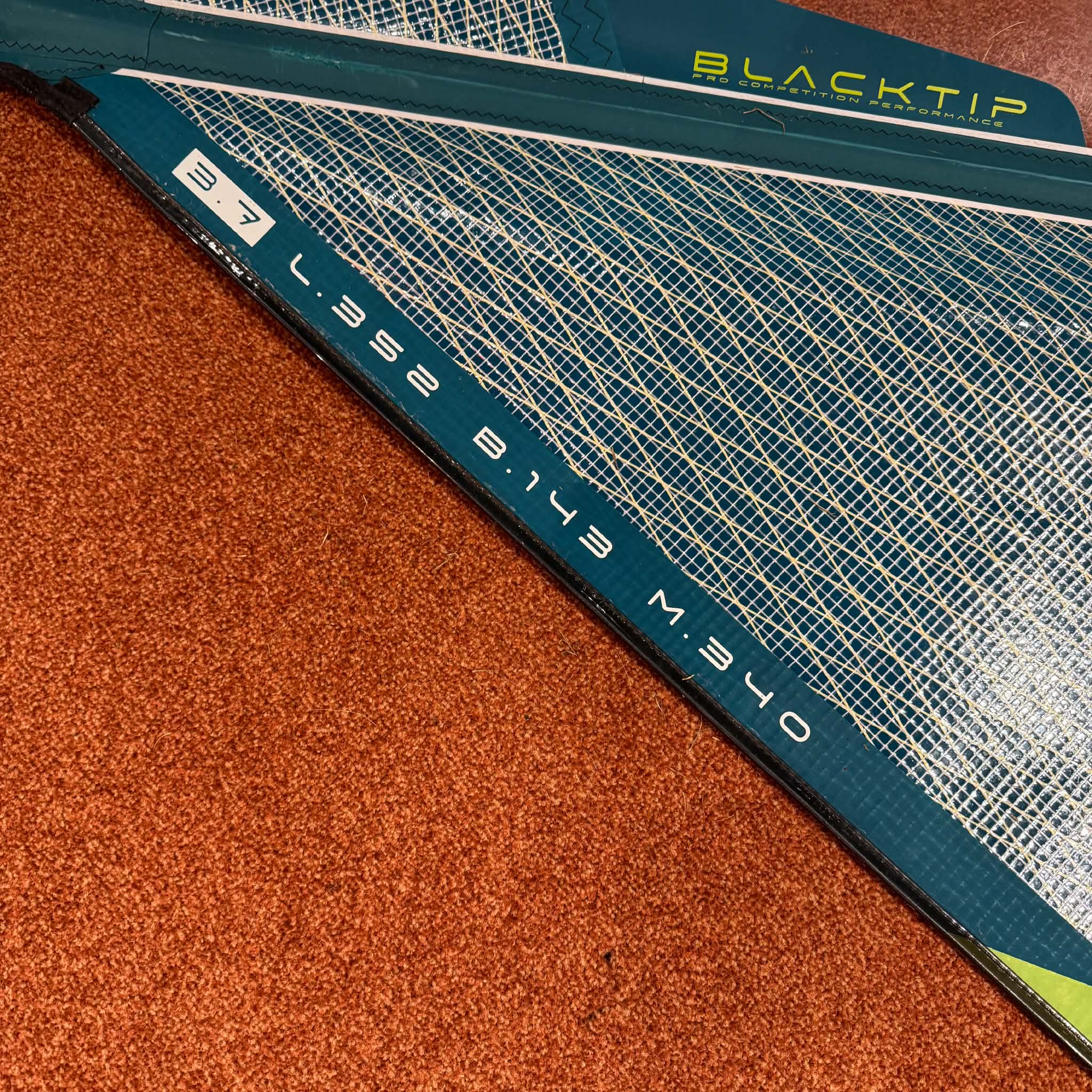 Begagnat vindsurfingsegel 3.7 Simmer Blacktip 2024 - 2