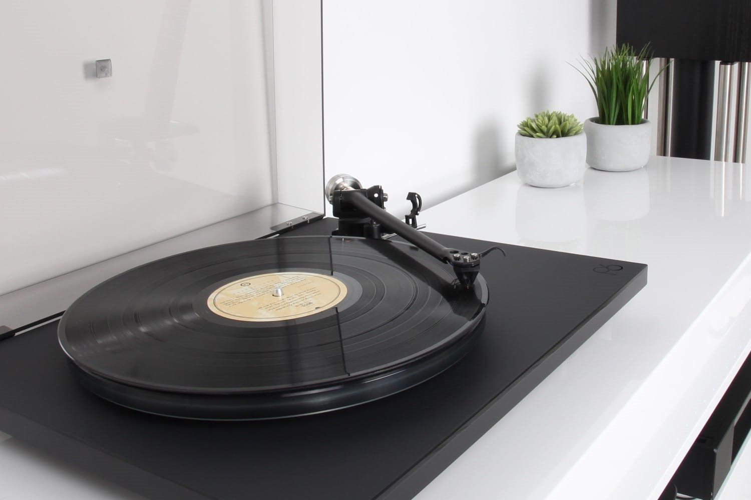 Rega Planar 6 skivspelare