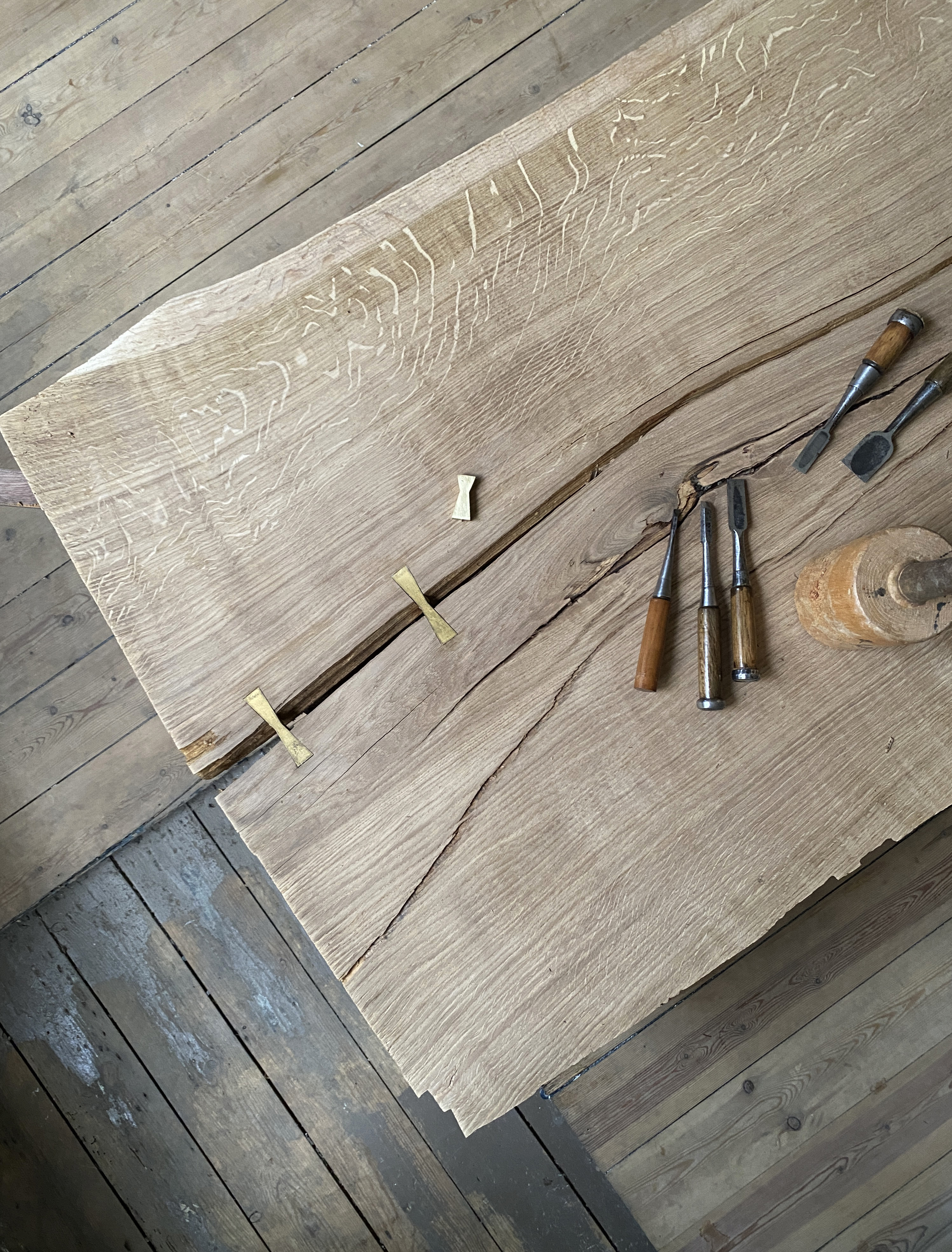 Live Edge Wood DRY STUDIOS