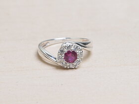 Ring med sten stl 18