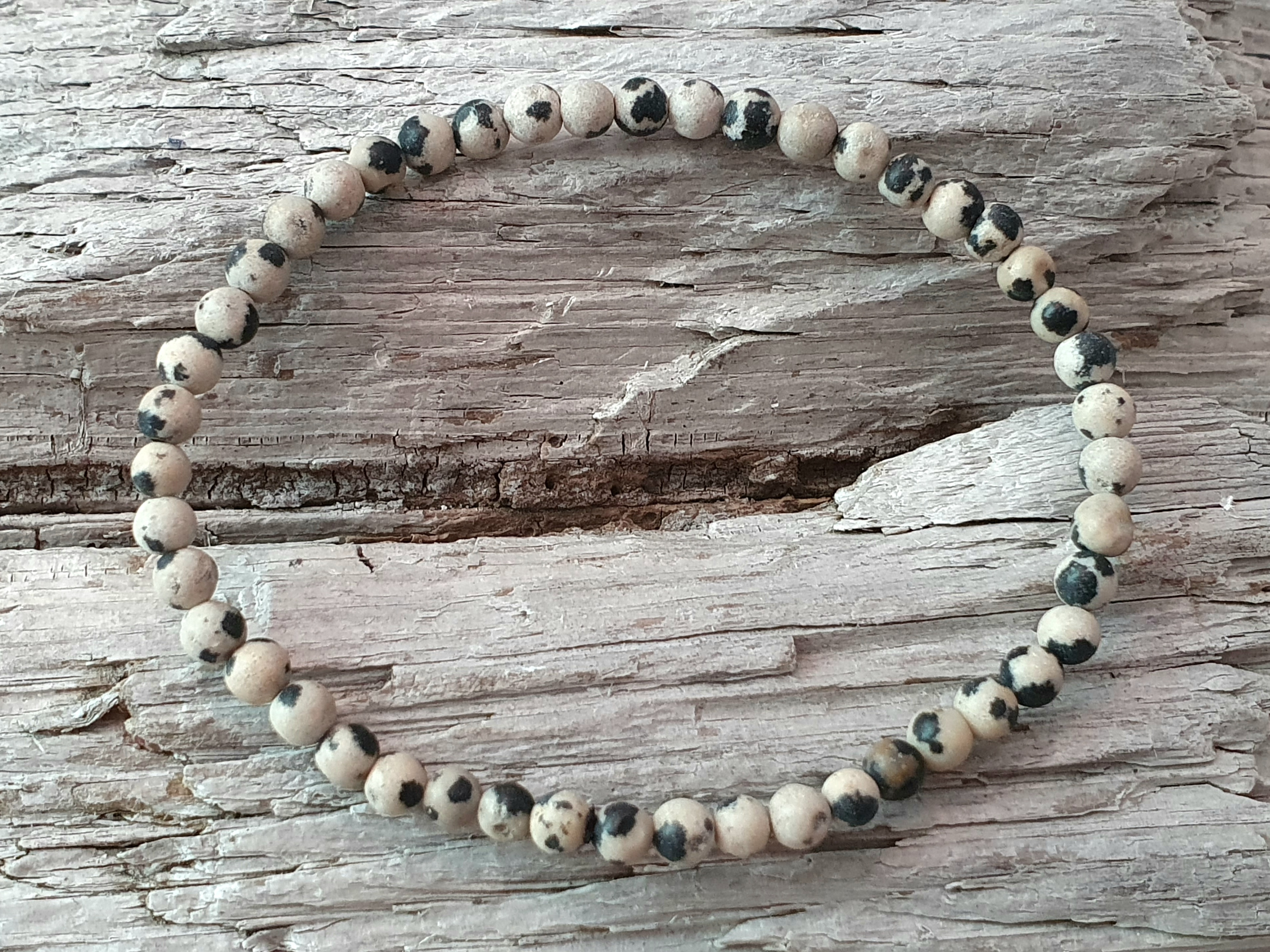 4mm matt dalmatinerjaspis armband 19cm