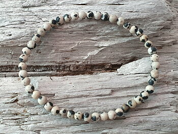 4mm matt dalmatian jasper bracelet 19cm
