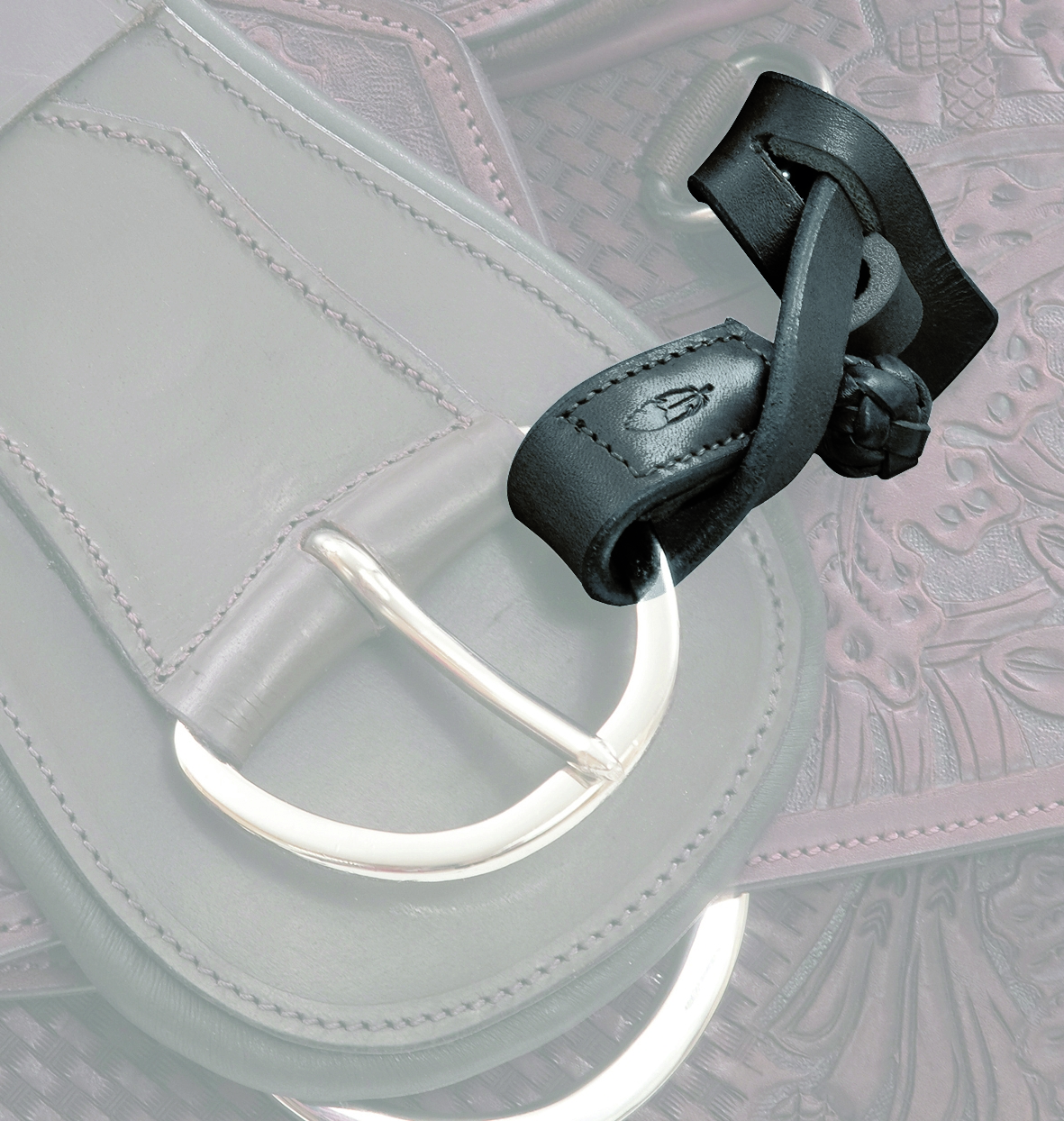 Barefoot® Holder for girths and stirrups, leather 