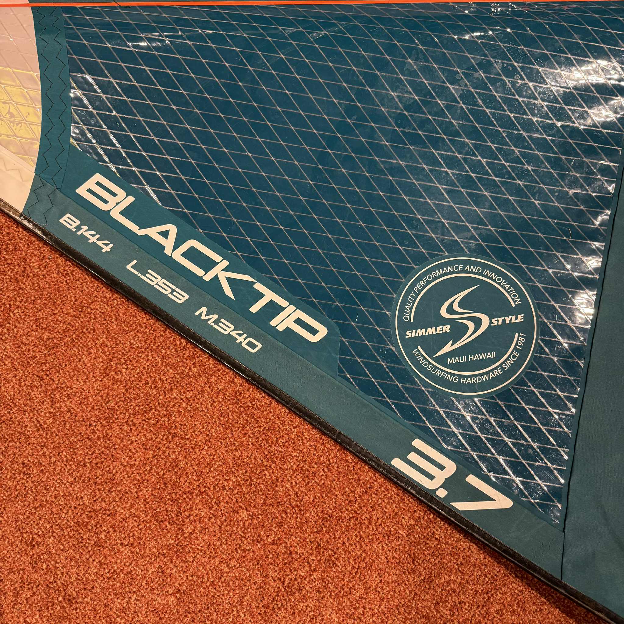 Begagnat vindsurfingsegel 3.7 Blacktip 2020 - 2