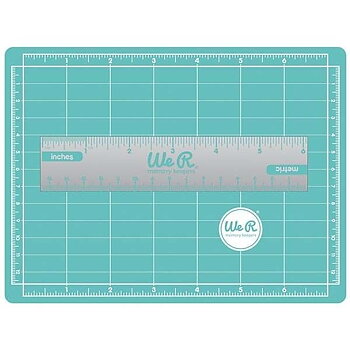 We R Memory Keepers  Crafters mini magnetic mat & ruler