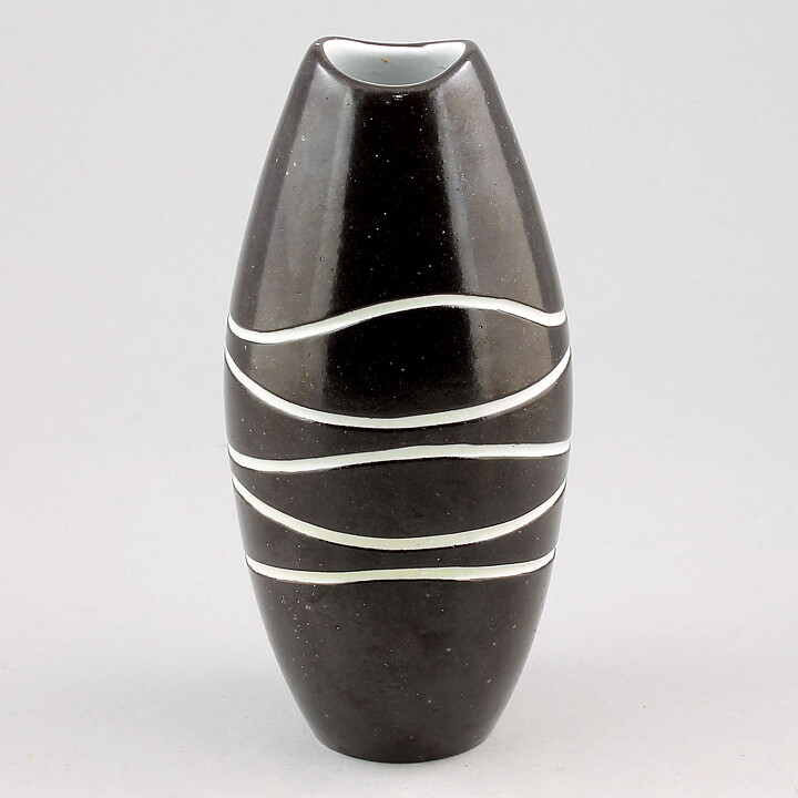 ヨールデイス・オールドフォーシュ Atollシリーズ  楕円形の黒い花瓶 Vase　1956年 16cm