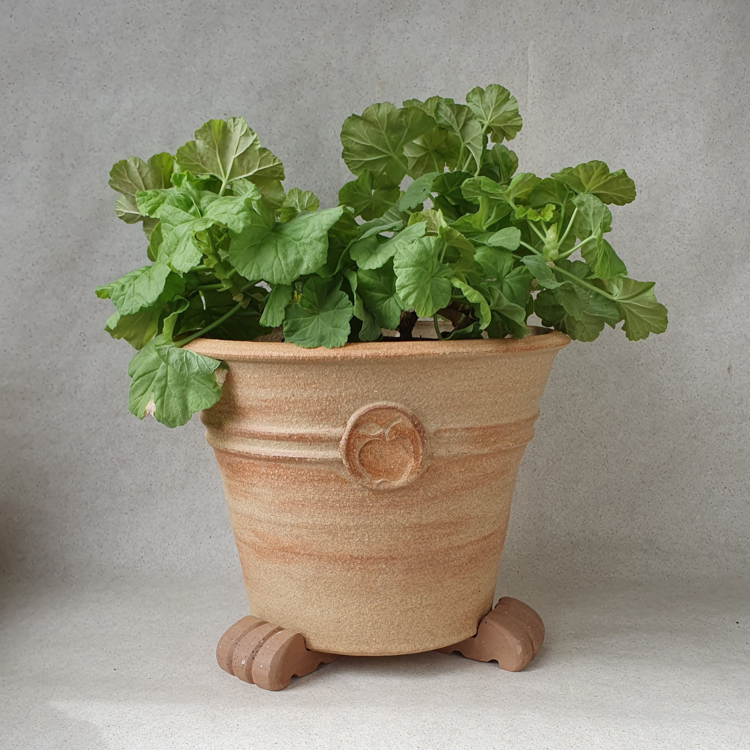 Flower pot feet