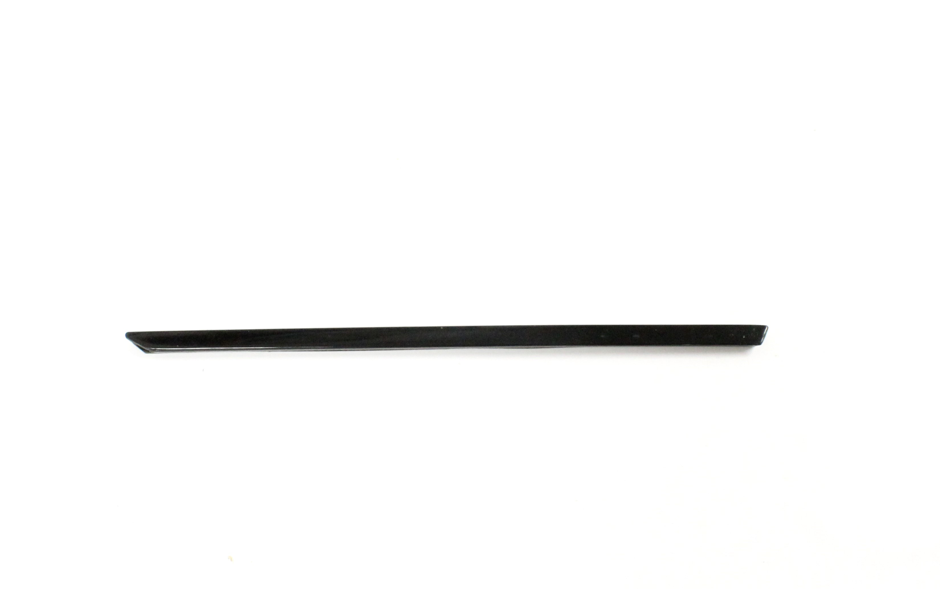 Moulding, lower