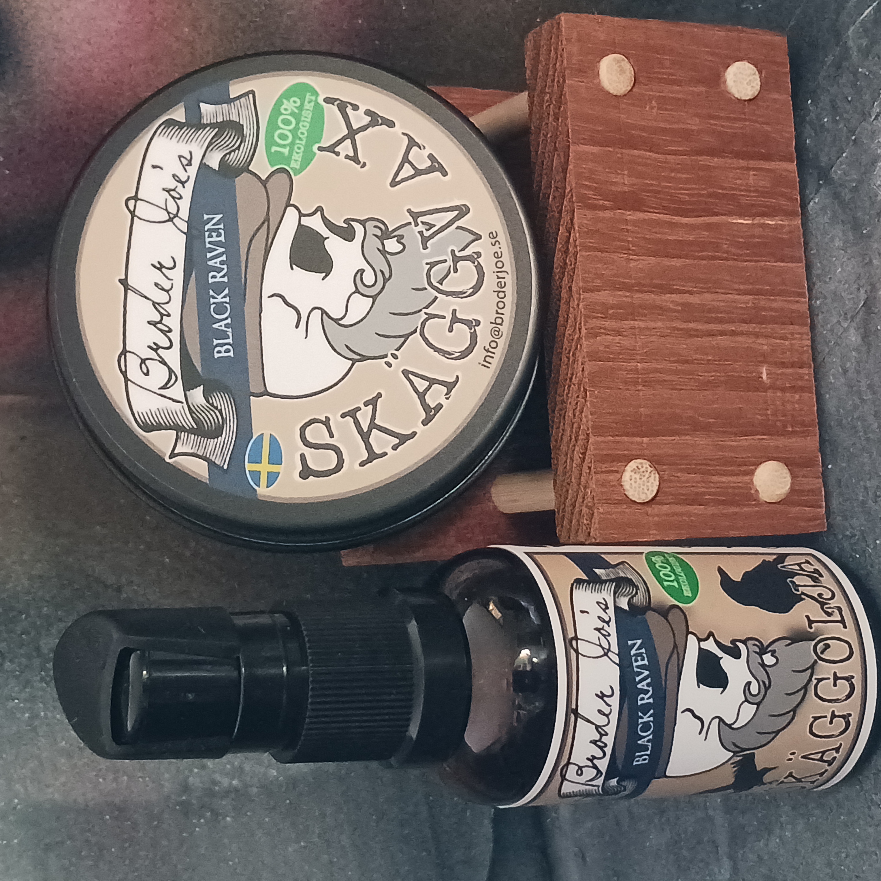 Black Raven Skäggvax & Skäggolja