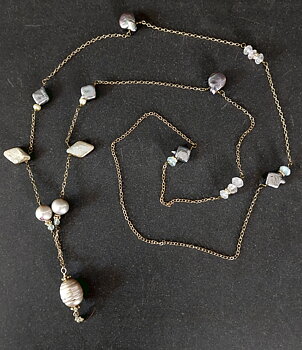 Guldpläterat Halsband med Sötvattenspärlor, Rosenkvarts och Akvamarin