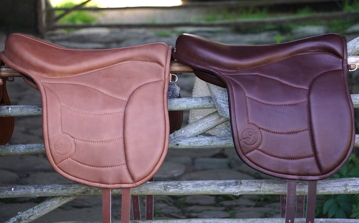 Taur Pad Supreme II with panels - Chocolate - 17