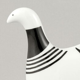 Jackie Lynd (Animals 1983) Modern Bird with Black Details 12 cm