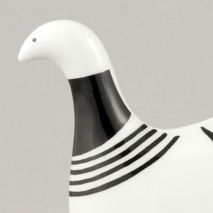 Jackie Lynd (Animals 1983) Modern Bird with Black Details 12 cm