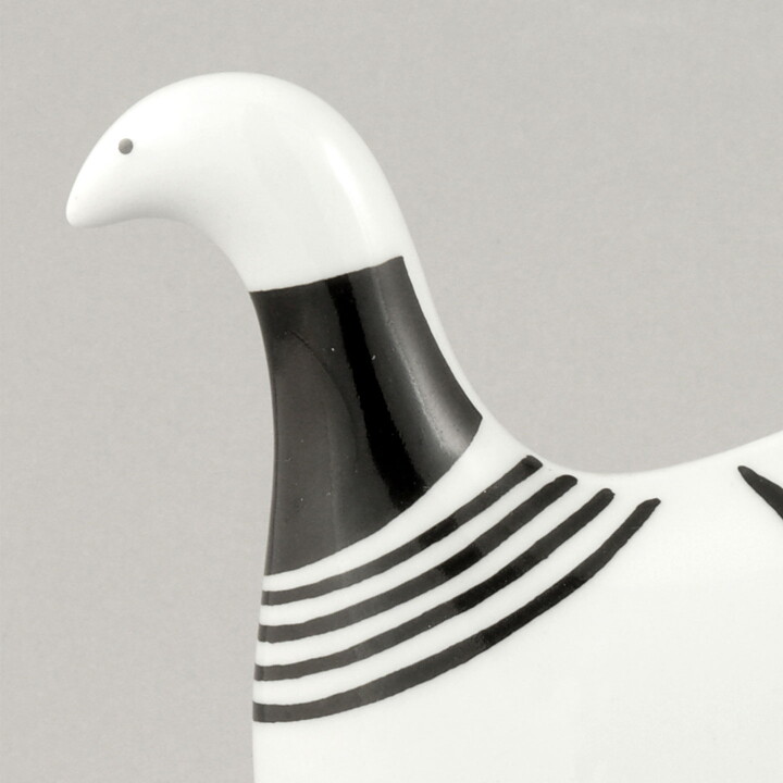 Jackie Lynd (Animals 1983) Modern Bird with Black Details 12 cm