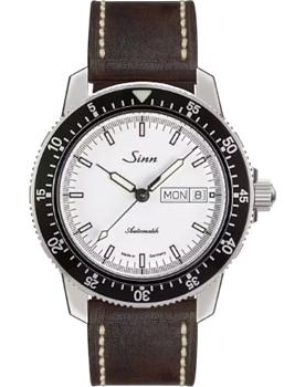 W104.012 Sinn 104 St Sa I W vintage mörkbrunt