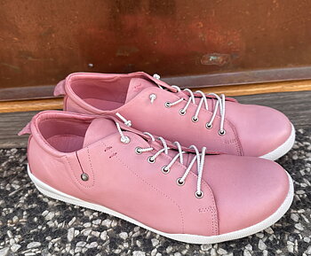 Sneakers från  Charlotte of Sweden, Rosa