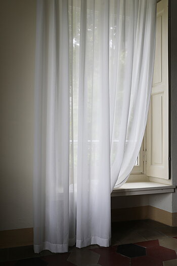 Gardin Grace dubbel bredd Vit 