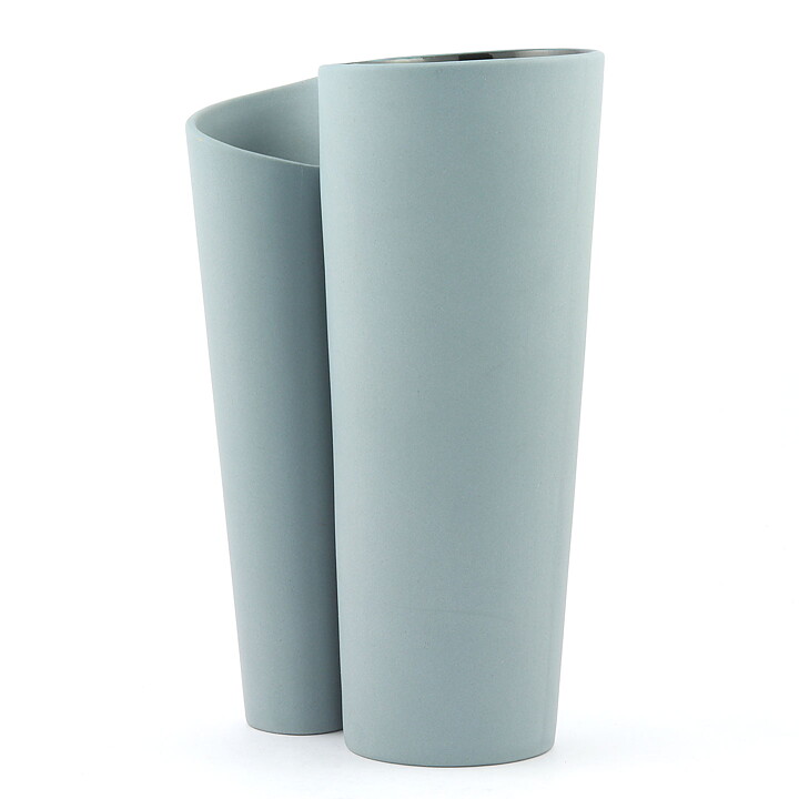 ピア・トルネル Mantelloシリーズ 近代的なグレーの花瓶 Vase 1997年  22cm