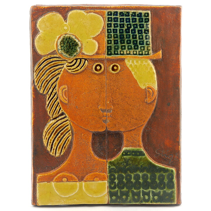 Stig Lindberg (1968) Wall Plaque with Kissing Couple Motif 28 cm