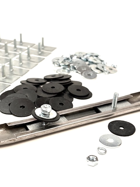 Screw clips complete kit for one side crome strips Saab GT/Sport/Monte - 2
