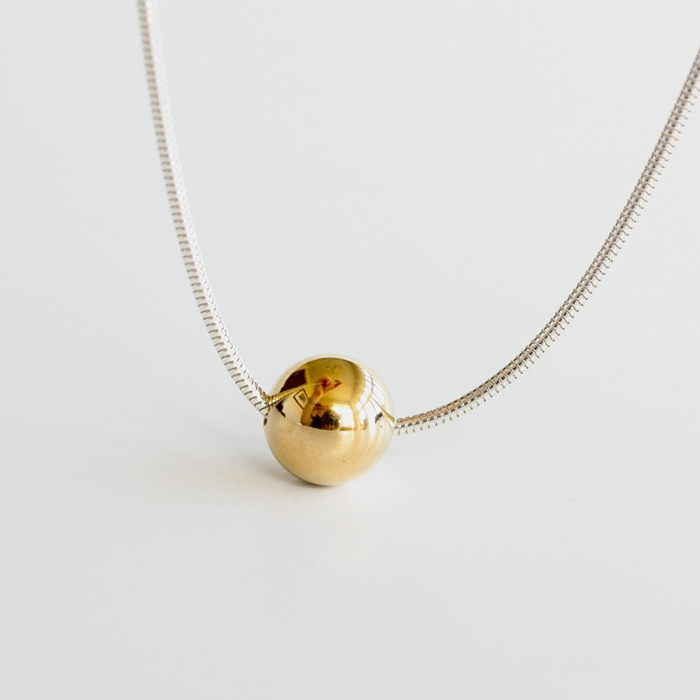 Boj - 18 kt necklace and sterling silver chain