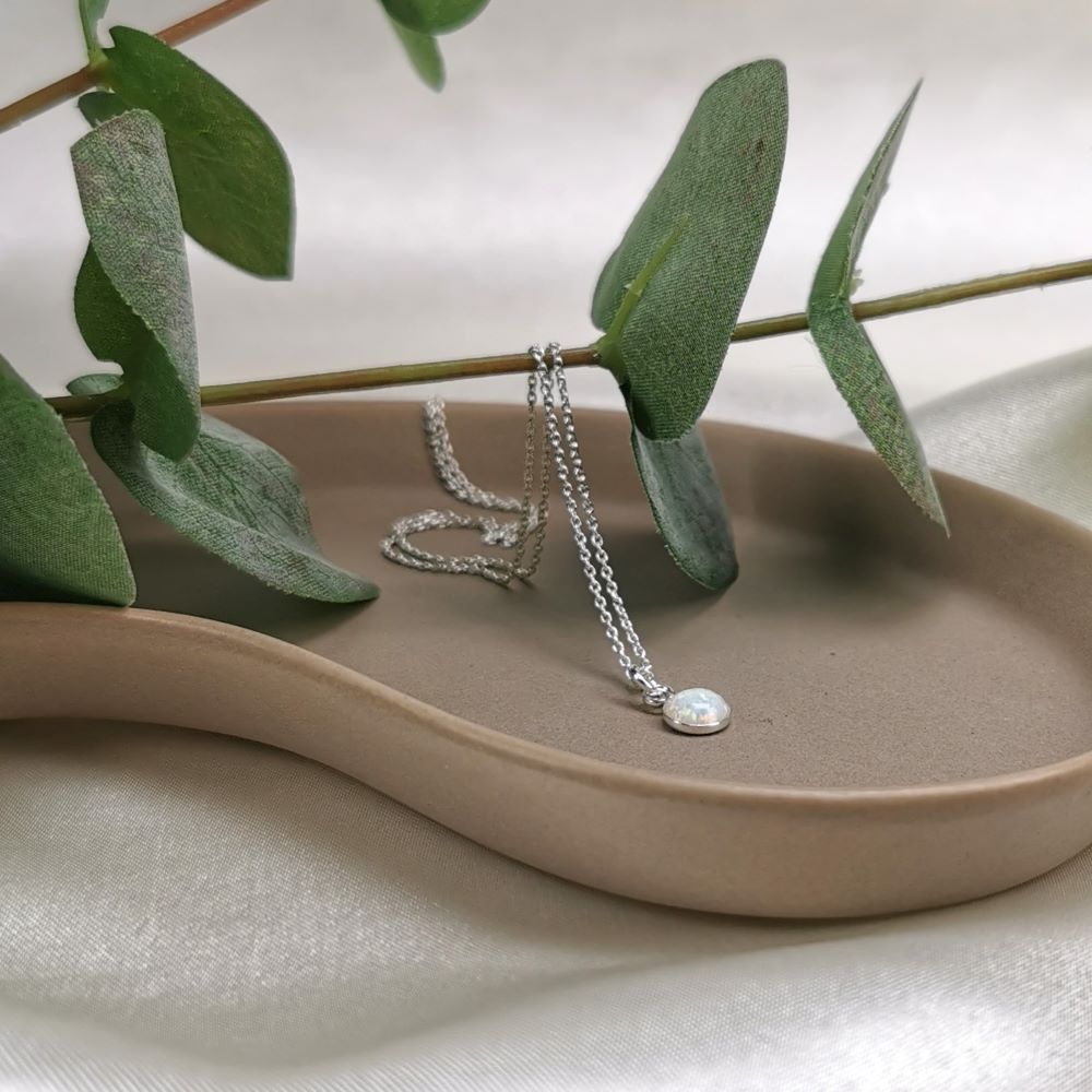 IAMLUND Opal halsband vit - 2