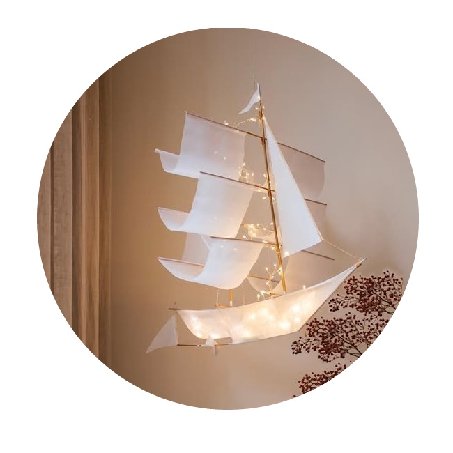 Skepp mobil Sailing Ship Kite vit Haptic lab  - 2