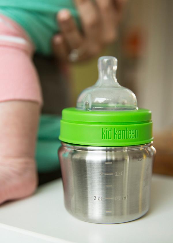 Klean Kanteen stålsutteflaske med grøn top