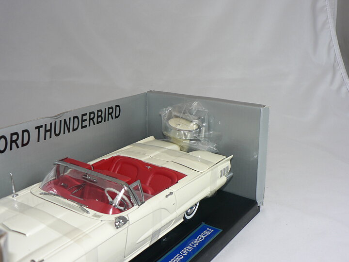 Ford Thunderbird Open Convertible -1960  1:18 Sun Star