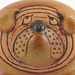 Lisa Larson (Kennel 1972) Breathtaking Bulldog Midi 17/14 cm