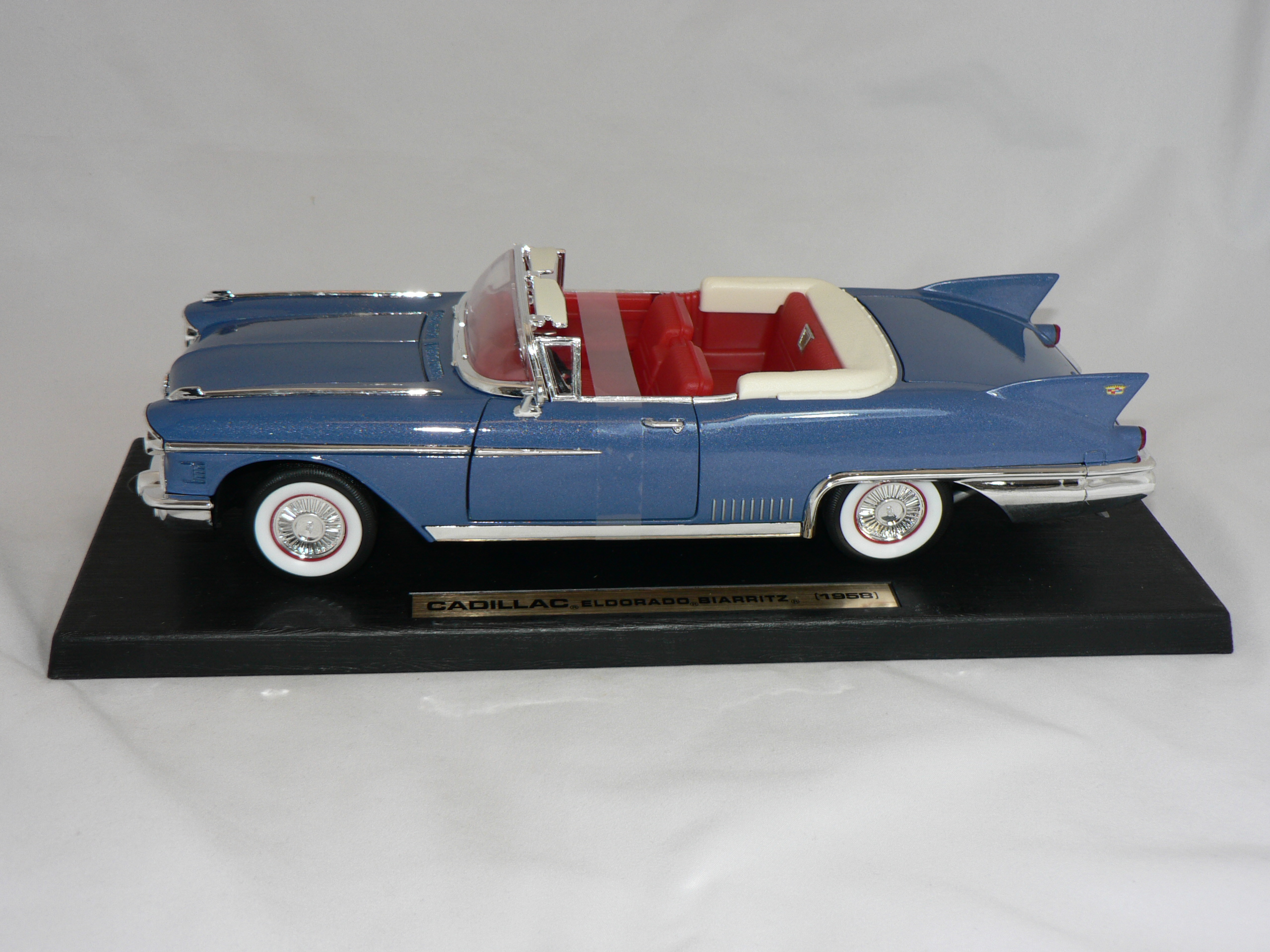 Cadillac Eldorado Biarritz Open Convertible -1958 - 3