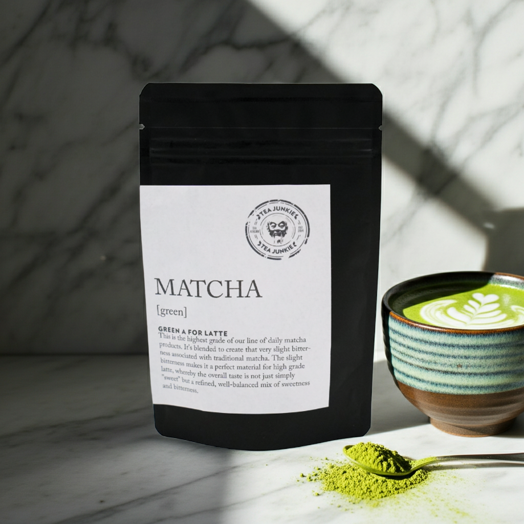 MATCHA LATTE med latteart