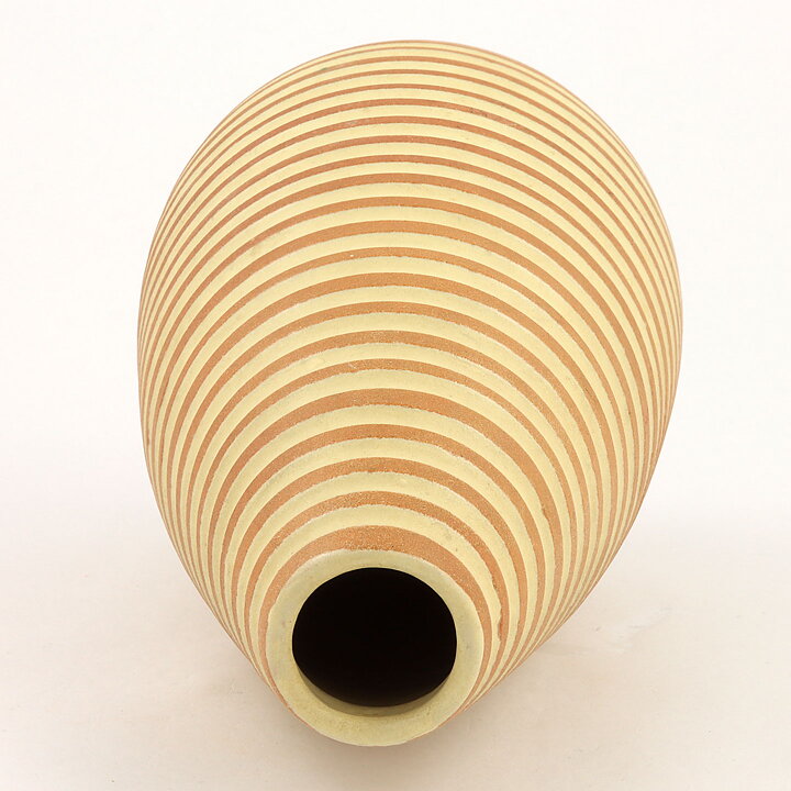 イングリッド・アッターボリ  Randiシリーズ  丸みが可愛らしい縞々模様の花瓶 Vase  (22 cm)1948年