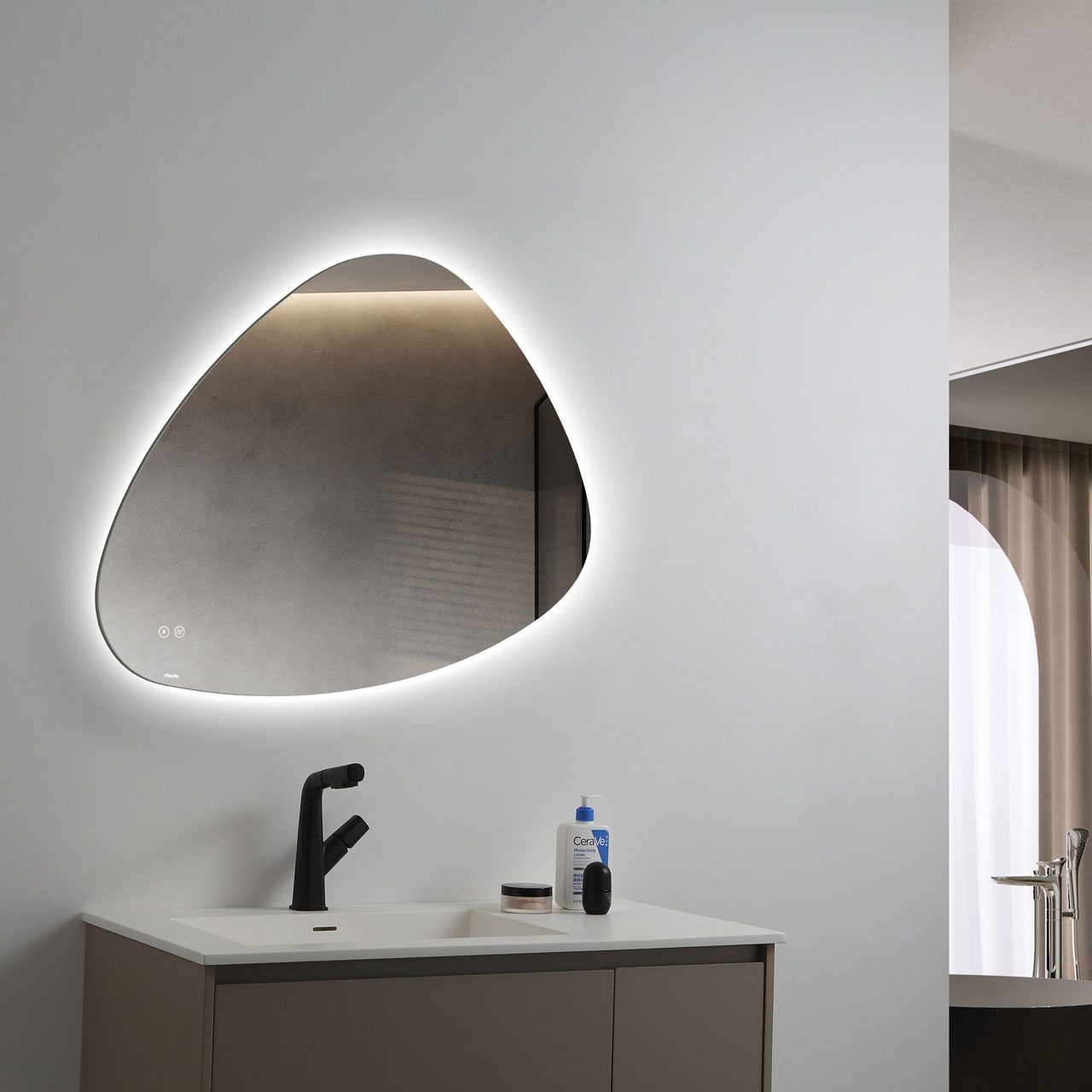 LED mirror 85x75 - 2
