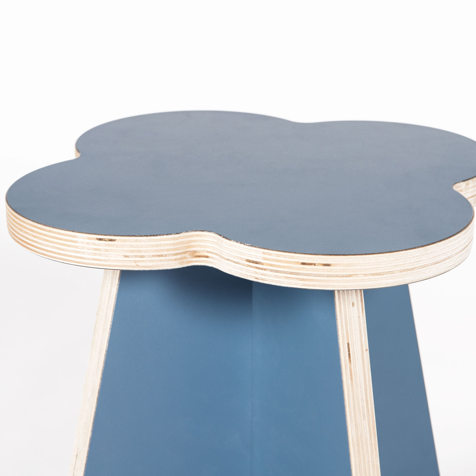 Skogen Barnmöbler pall 2-pack med runda och blomformade barnpallar för sittande, lek och samspel i barnmiljöer