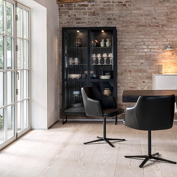 SM452 Glass cabinet - Skovby Möbler