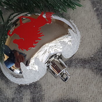 Nr 05 Julkula silver blank hjästa med röd islandshäst snö på toppen