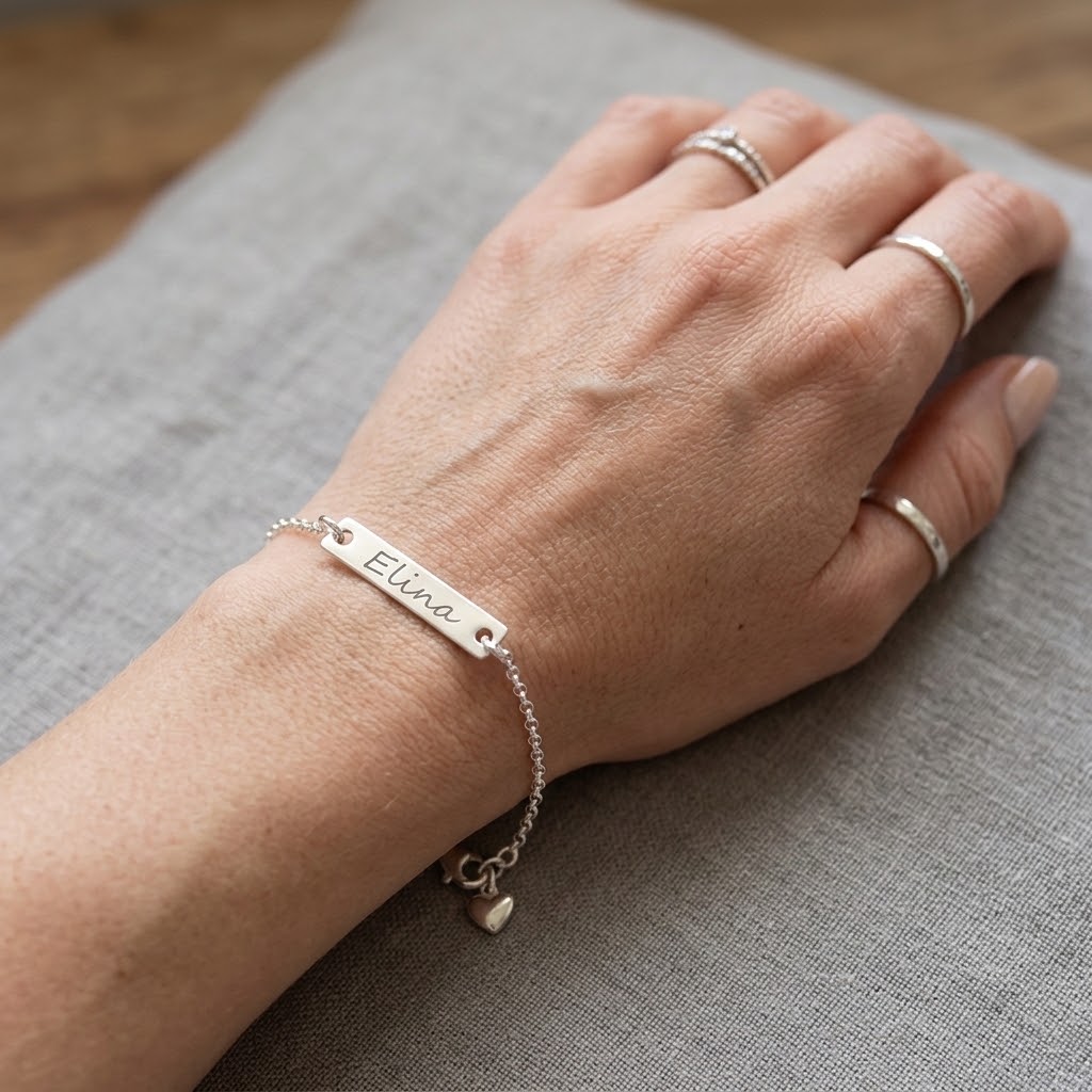 Nätt personligt armband med gravyr - Silver - 2