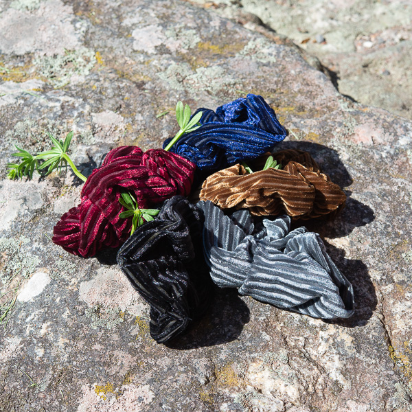 Black Colour - Hårsnodd Scrunchie velvet Grey - 3