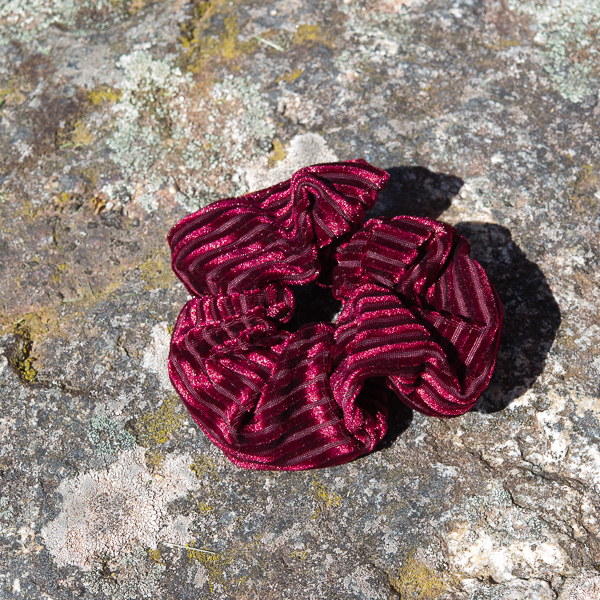Black Colour - Hårsnodd Scrunchie velvet Winered