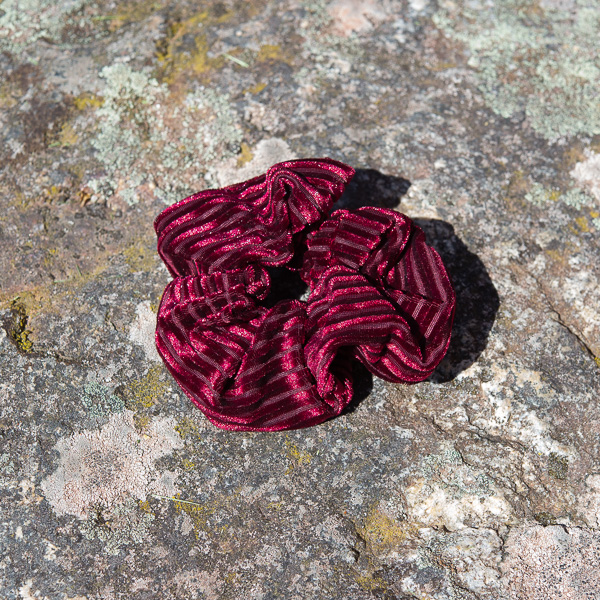 Black Colour - Hårsnodd Scrunchie velvet Winered - 2