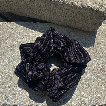 Black Colour - Hårsnodd Scrunchie velvet Black