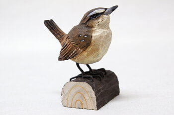 Wren Wood 8x7x5 cm