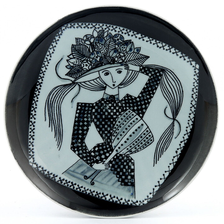 Sylvia Leuchovius (1950s) Brilliant Wall Plaque with Woman Motif 15 cm (1)